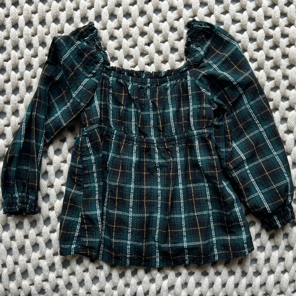Old Navy 4T set of two NWOT holiday tops